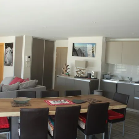 Apartment Mont Royal Roa0102 Charming & Cosy 6 Pers